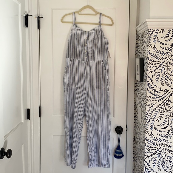 Old Navy linen romper - Picture 1 of 7
